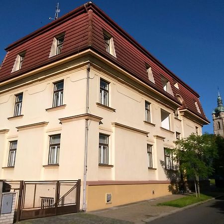 Hotel Jaro Мельник Экстерьер фото